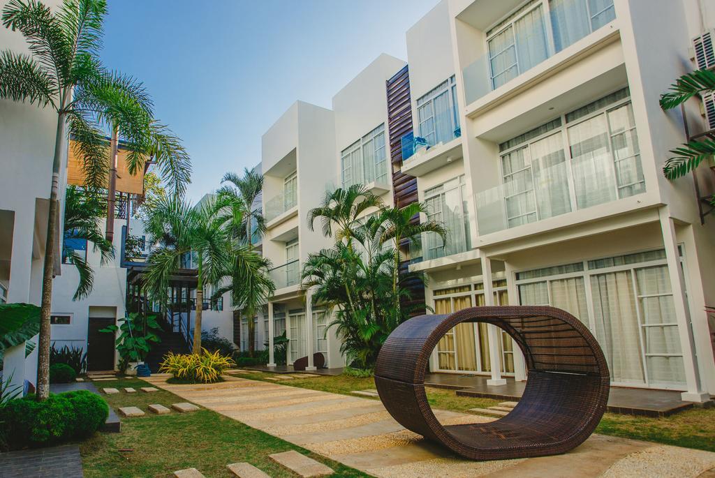 Aziza Paradise Hotel Puerto Princesa Exterior photo